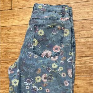 Easel Festival Boho High Rise Wide Leg Floral Women's Jeans NWOT Large